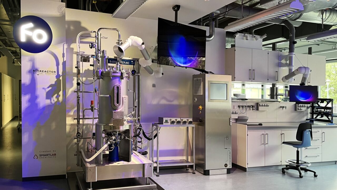 2.4 Formo - Card display