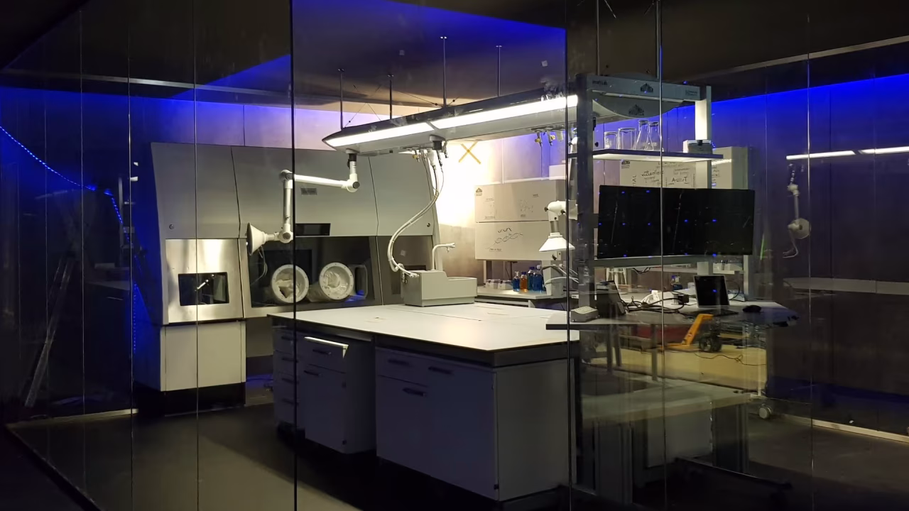 61715d0d0bf469e88b61770b_netflix-lab-03-cropped