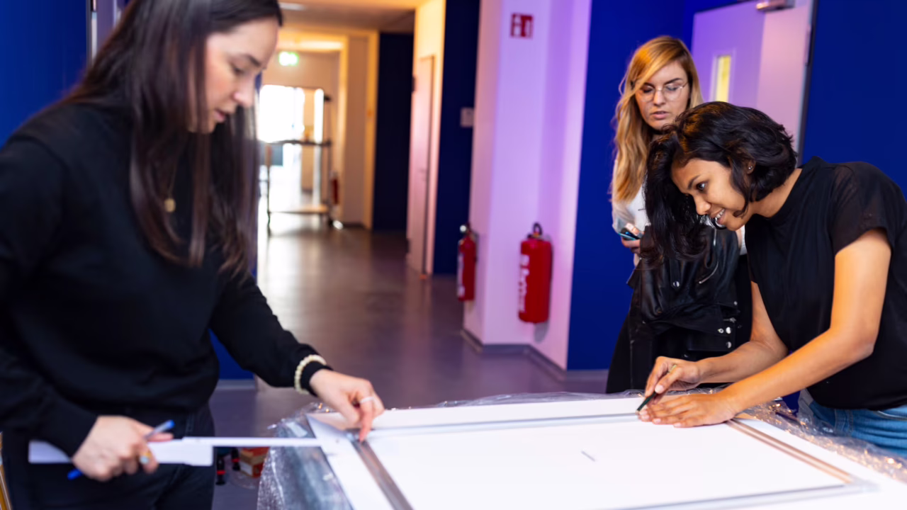 62b3ddeea08ac7f5ed867a65_SLALAB_grossaufnahmen_de-5422