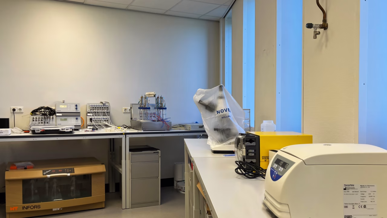 643ea3e4331ccec6a3ad4ae3_SLA_Farmless_Lab4