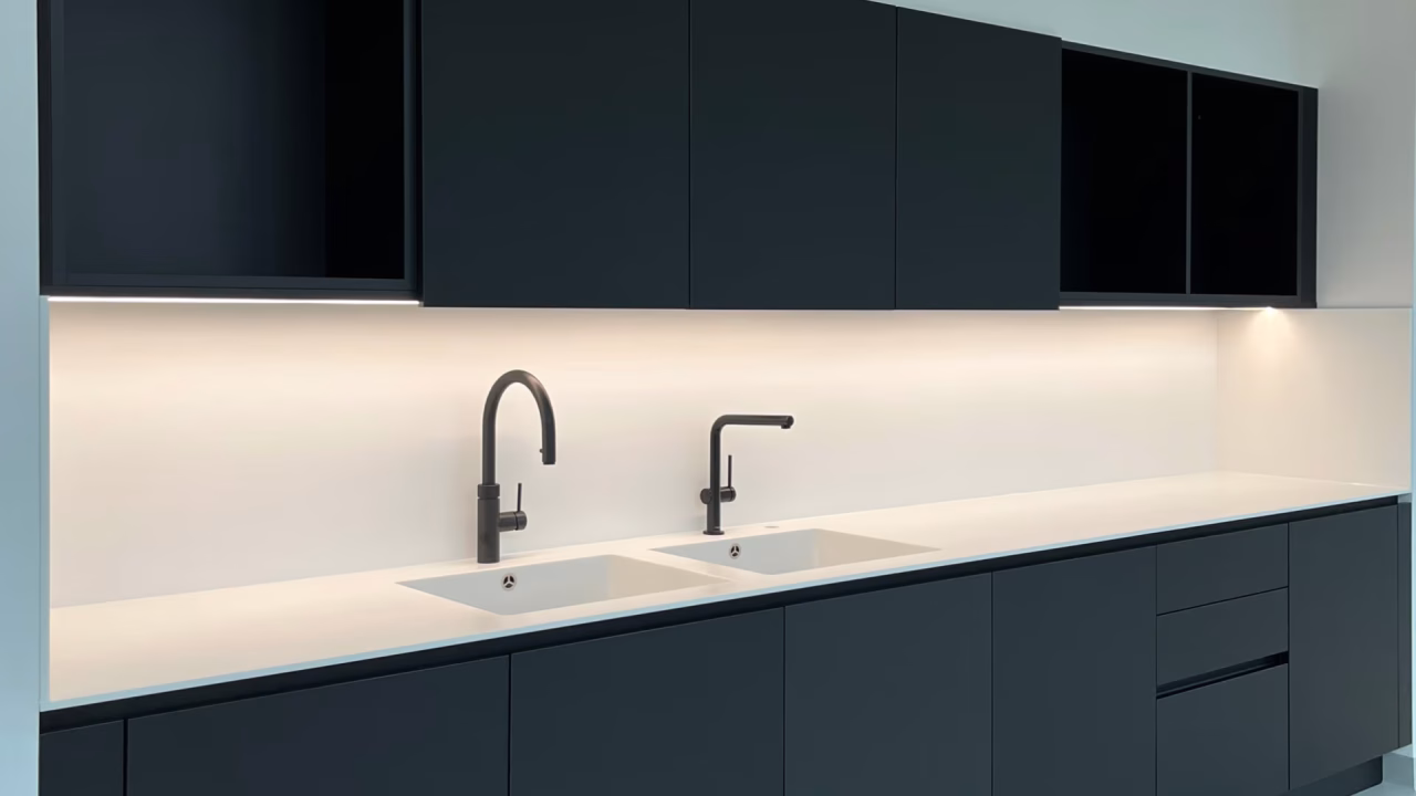 6475f9227c58655d7de1e445_SLA_Airup_LK_1