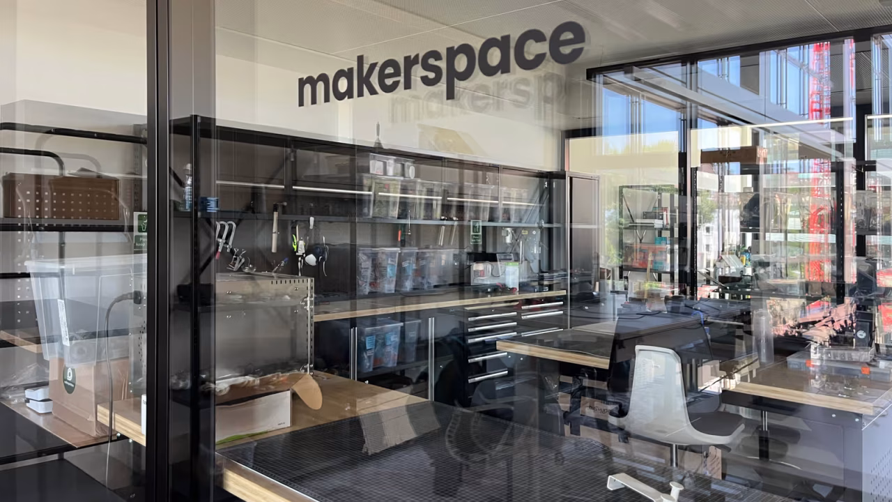 64c91638db4d25891e280dd3_Makerspace2