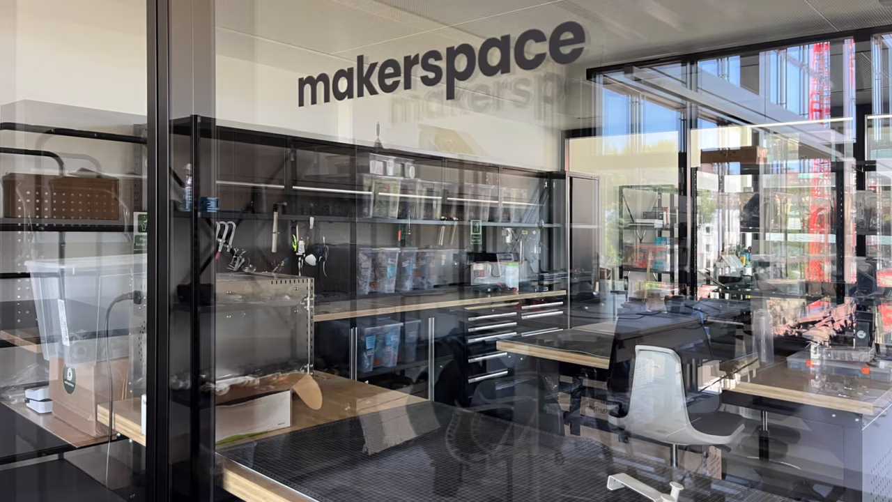 64c91638db4d25891e280dd3_Makerspace2